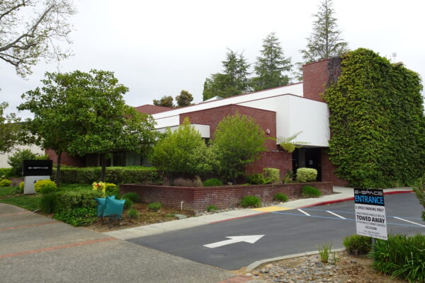 449 N Santa Cruz